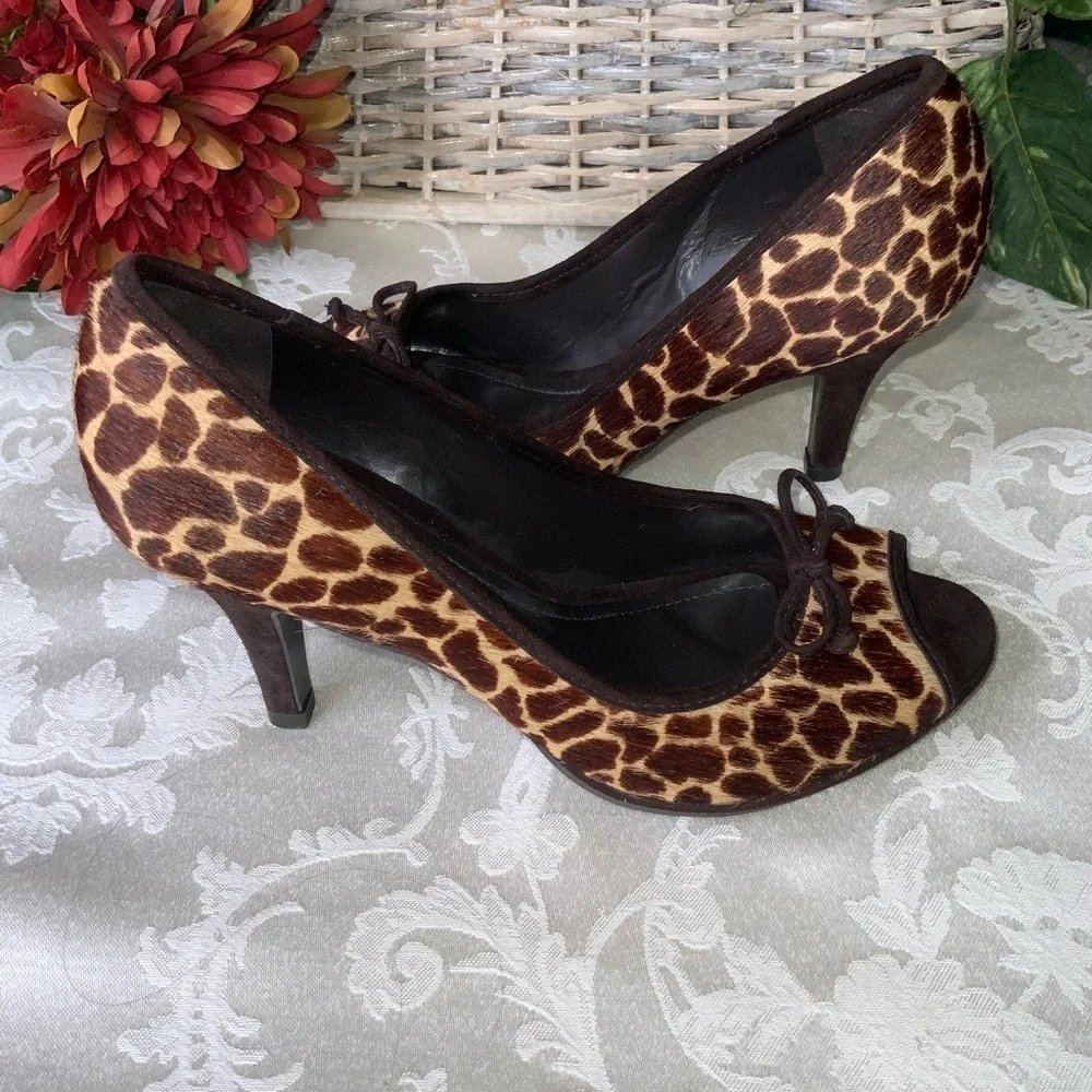 Alex Marie 3” Giraffe Velvet Peep Toe Party Heels Size 6.5 - Picture 4 of 11